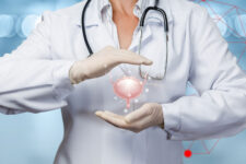 症状を伴わない血尿は膀胱がんのはじまり？