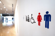 排尿ケアチーム 入院中尿が出にくいときは私たちにご相談ください —— 尿道カテーテルを抜いたあとの排尿障害——