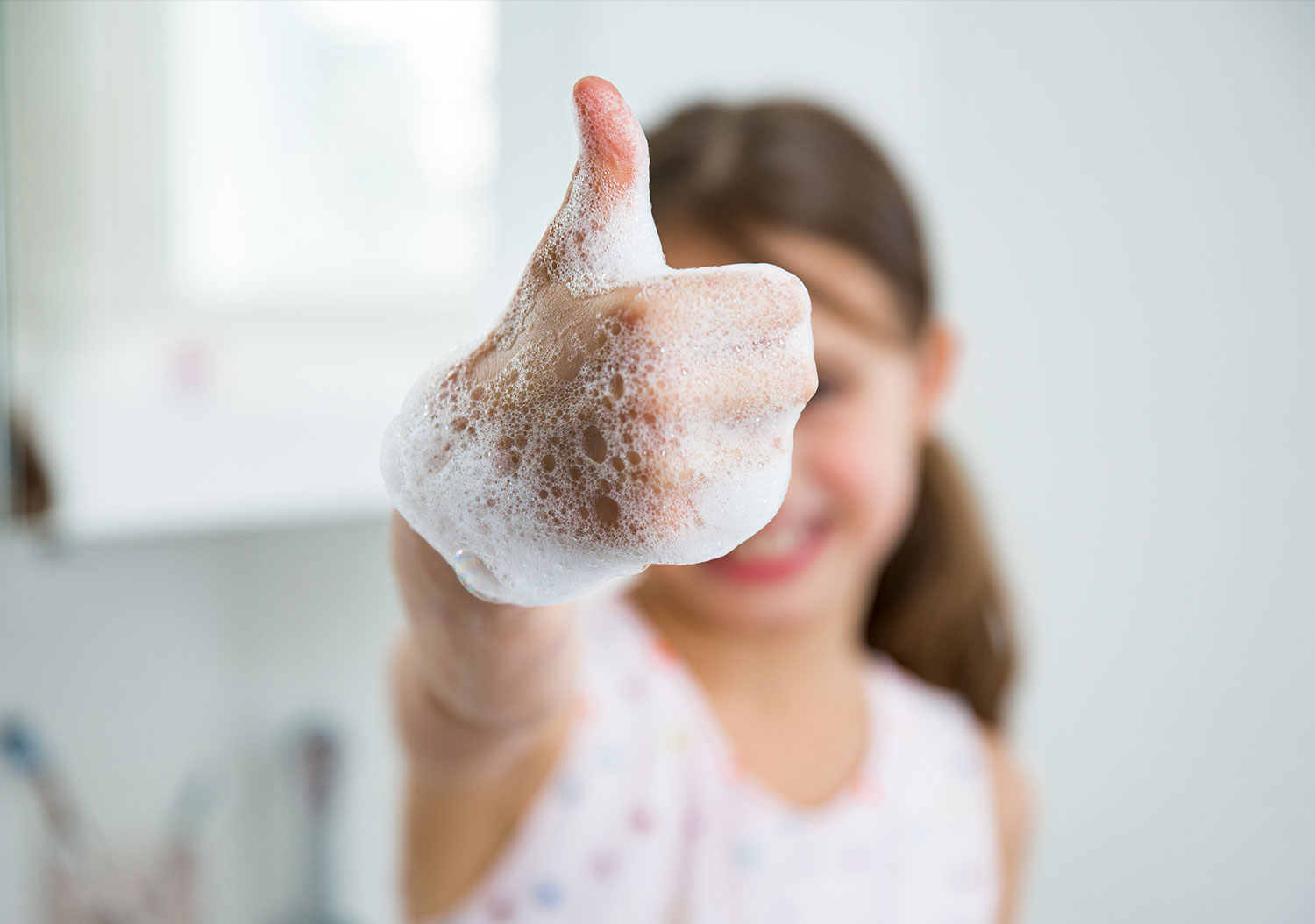 感染制御チーム・抗菌薬適正使用支援チーム 感染対策を通じた医療安全・診療の質向上への取り組み